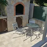 Luka 트로기르