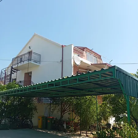 Apartamento Luka