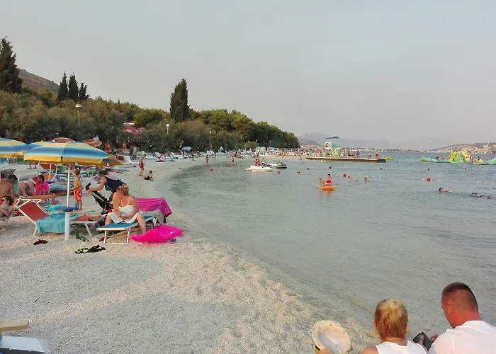 아파트 Luka 트로기르