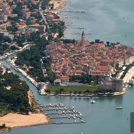 Luka Trogir